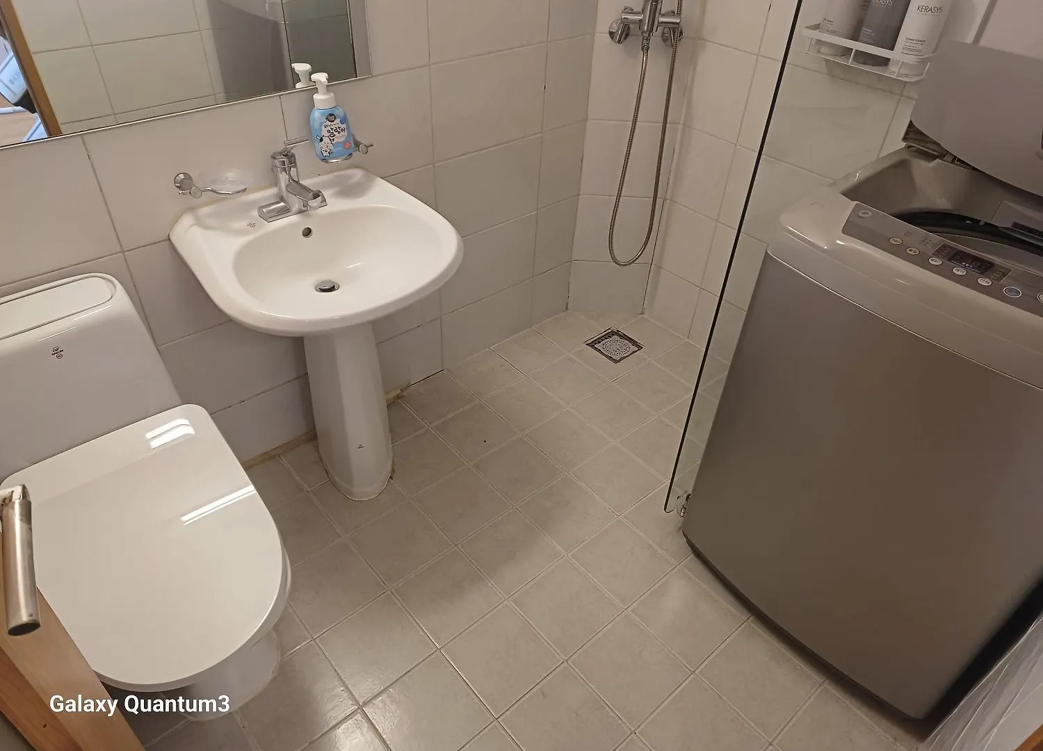 Hongdae Guesthouse4 - 1Min From Hongik Uni Station Exit #1 Seul